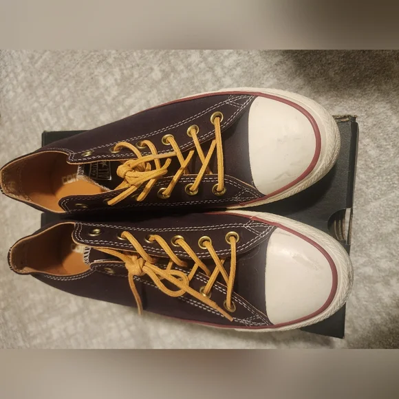 Converse - Picture 4 of 5